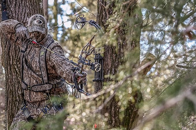 Hunter Safety System Ultra-Lite Harness - Shock Absorbing Safety Harness - Hunting Gear and Durable Hunting Equipment