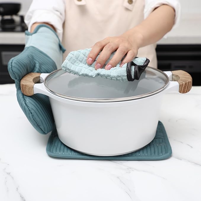 COOK WITH COLOR Silicone Oven Mitts- Heat Resistant Gloves with Soft Quilted Lining Oven Mitt Pot Holders for Cooking and BBQ, Mint, Material Mitt Set