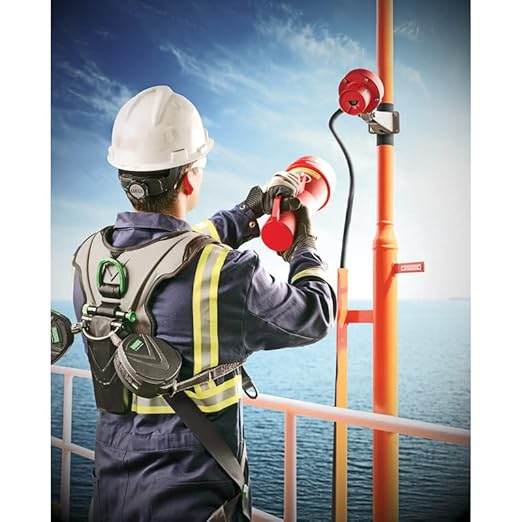MSA 463945 V-Gard Cap Style Safety Hard Hat With Staz-on Pinlock Suspension | Polyethylene Shell, Superior Impact Protection, Self Adjusting Crown-Straps - Standard Size in Orange