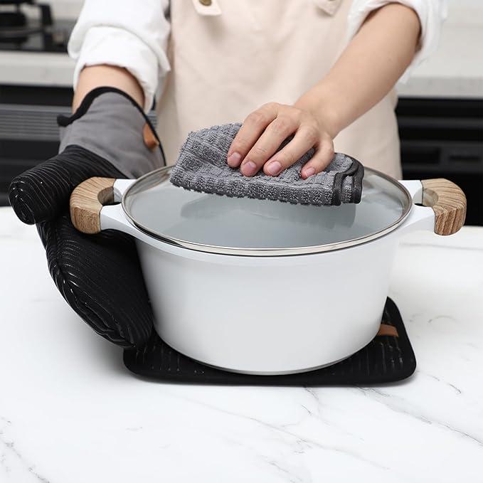 COOK WITH COLOR Silicone Oven Mitts- Heat Resistant Gloves with Soft Quilted Lining Oven Mitt Pot Holders for Cooking and BBQ, Black, Material Mitt Set