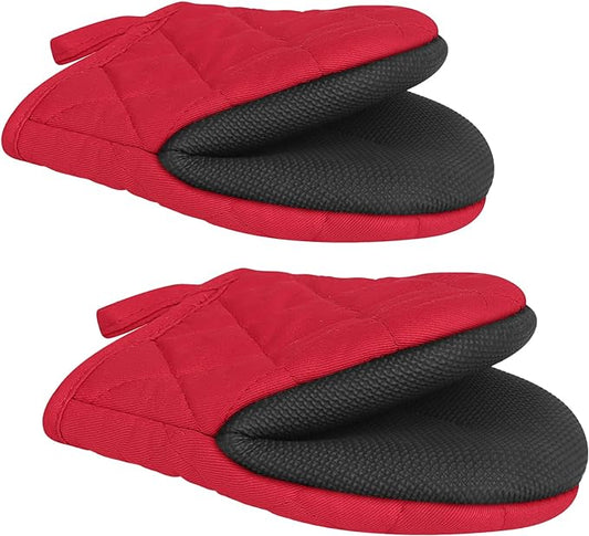 Qulable 1 Pair Short Oven Mitts - Silicone Kitchen Oven Gloves High Heat Resistant 500℉, Mini Oven Mits with Non-Slip Grip Surfaces and Hanging Loop for BBQ, Baking, Cooking and Grilling (Red)