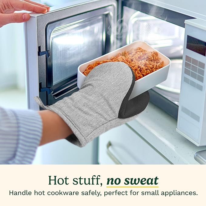 Cuisinart Mini Oven Mitts – 5.5” x 7” Heat-Resistant Kitchen Mitts for Oven with Non-Slip Neoprene Palm, Cotton Filling, and Fabric Loop – Durable Oven Mitt Set for Cooking & Baking (Light Gray)